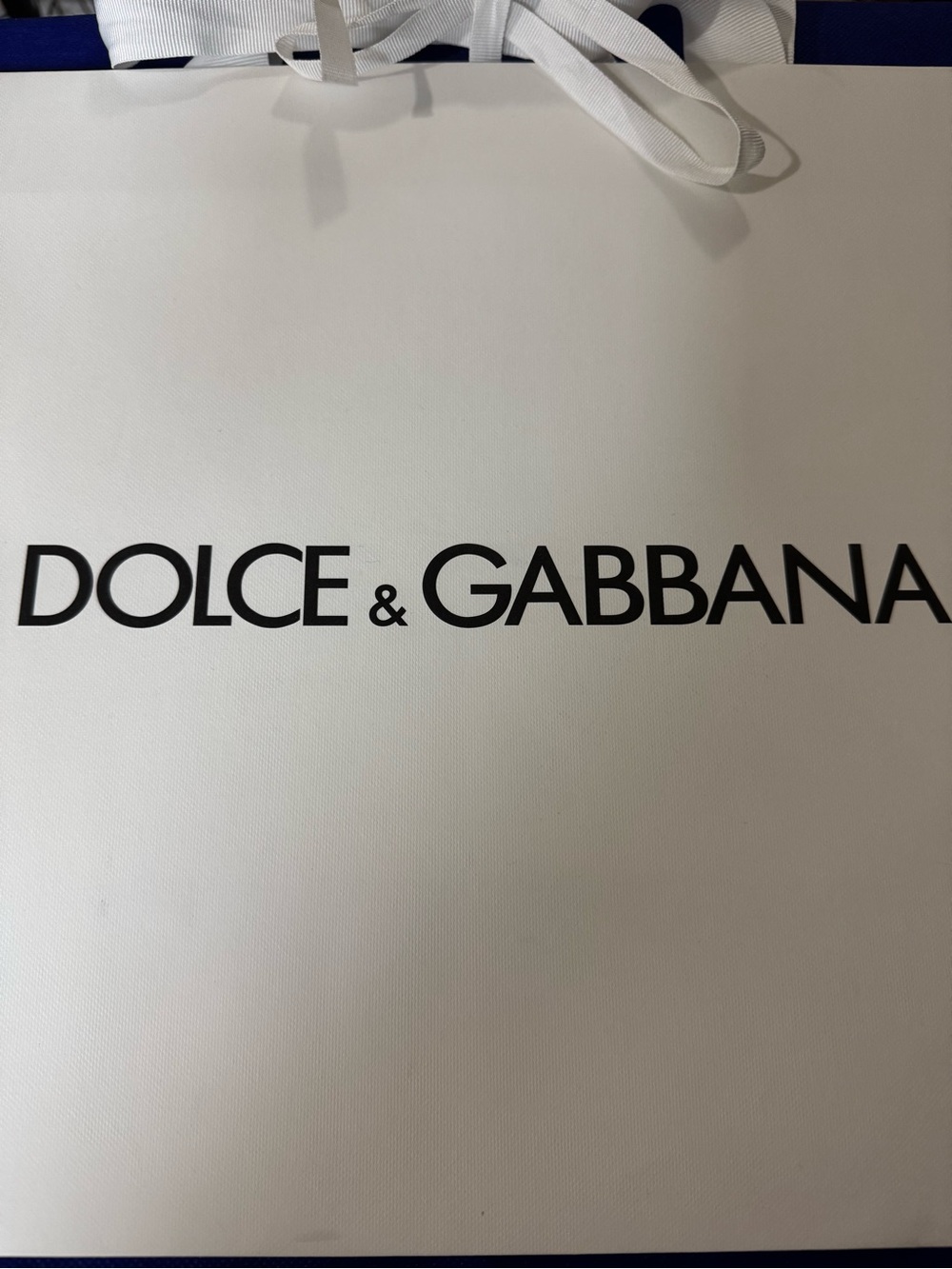 Dolce & Gabbana 💯% Authentic Iconic White Shopping/gift paper Bag w/ inner ties